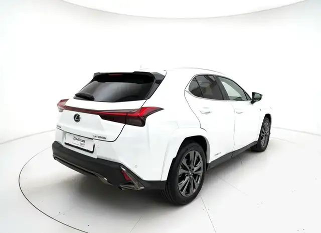 Lexus Ux view 2
