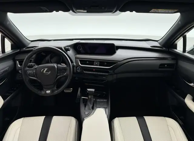 Lexus Ux view 5