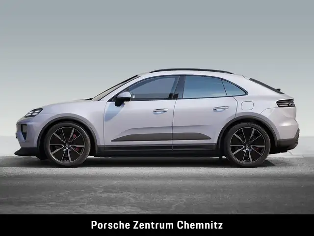 Porsche Macan view 2