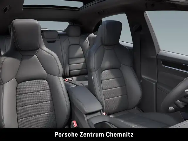 Porsche Macan view 6