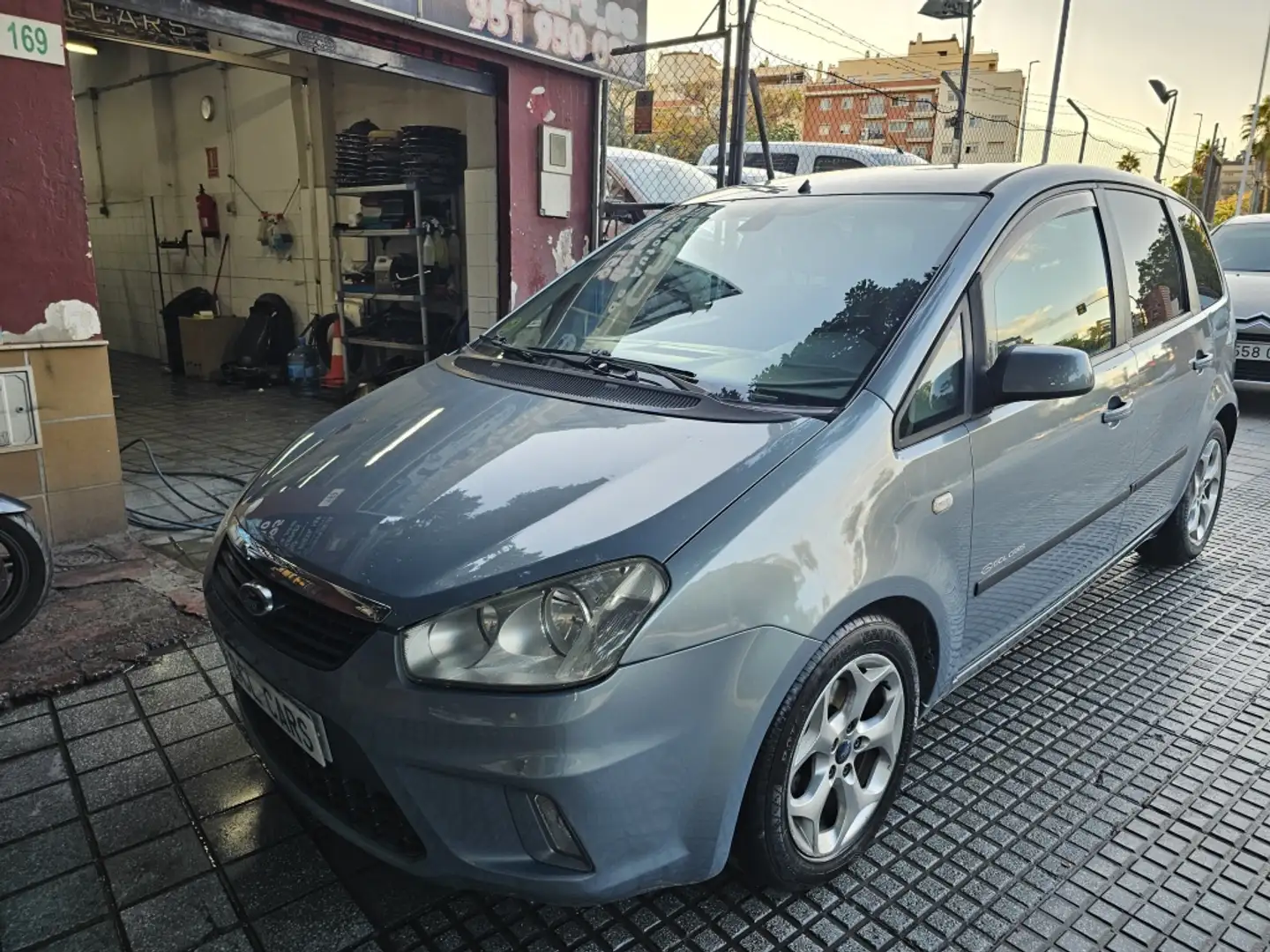 Ford C-Max 1.6TDCI Business Blau - 2