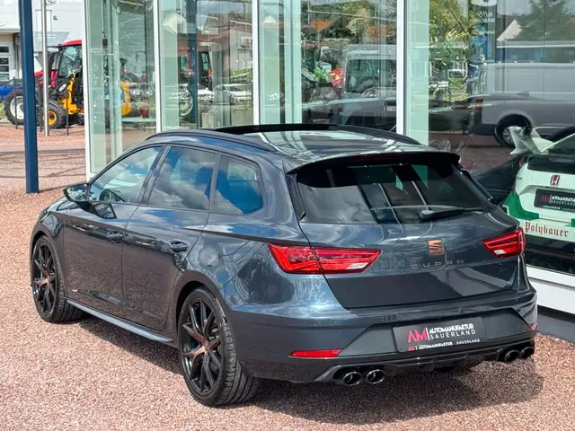 Seat Leon Leon view 10