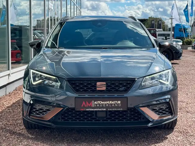 Seat Leon Leon view 2