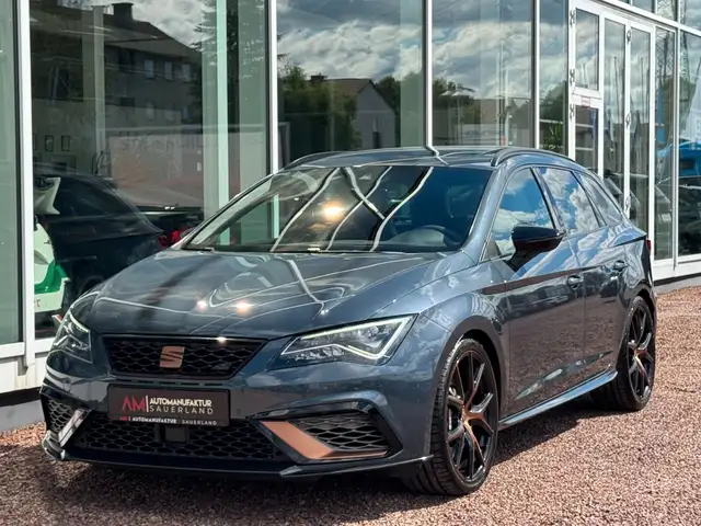 Seat Leon Leon view 3