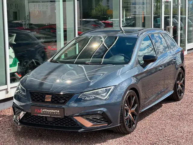 Seat Leon Leon view 4