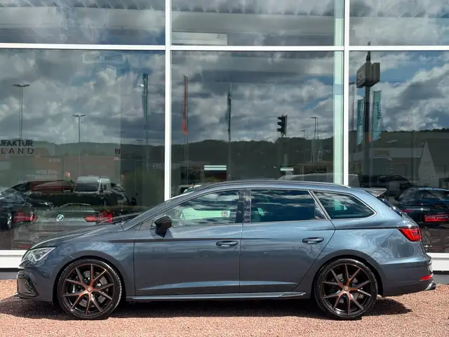 Seat Leon Leon view 6