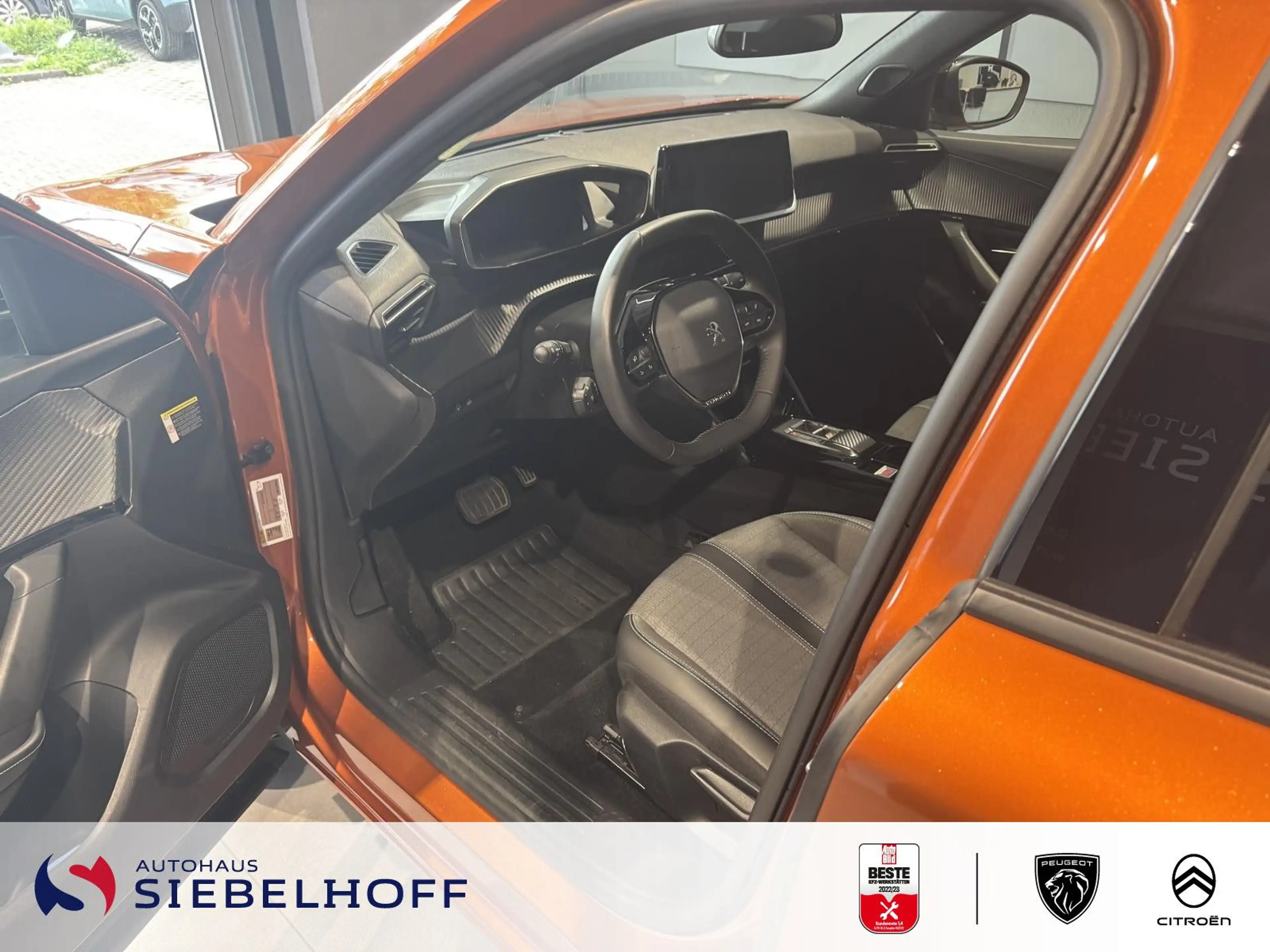 Peugeot 2008 e-2008 Allure Pack Elektromotor 136 — photo 11