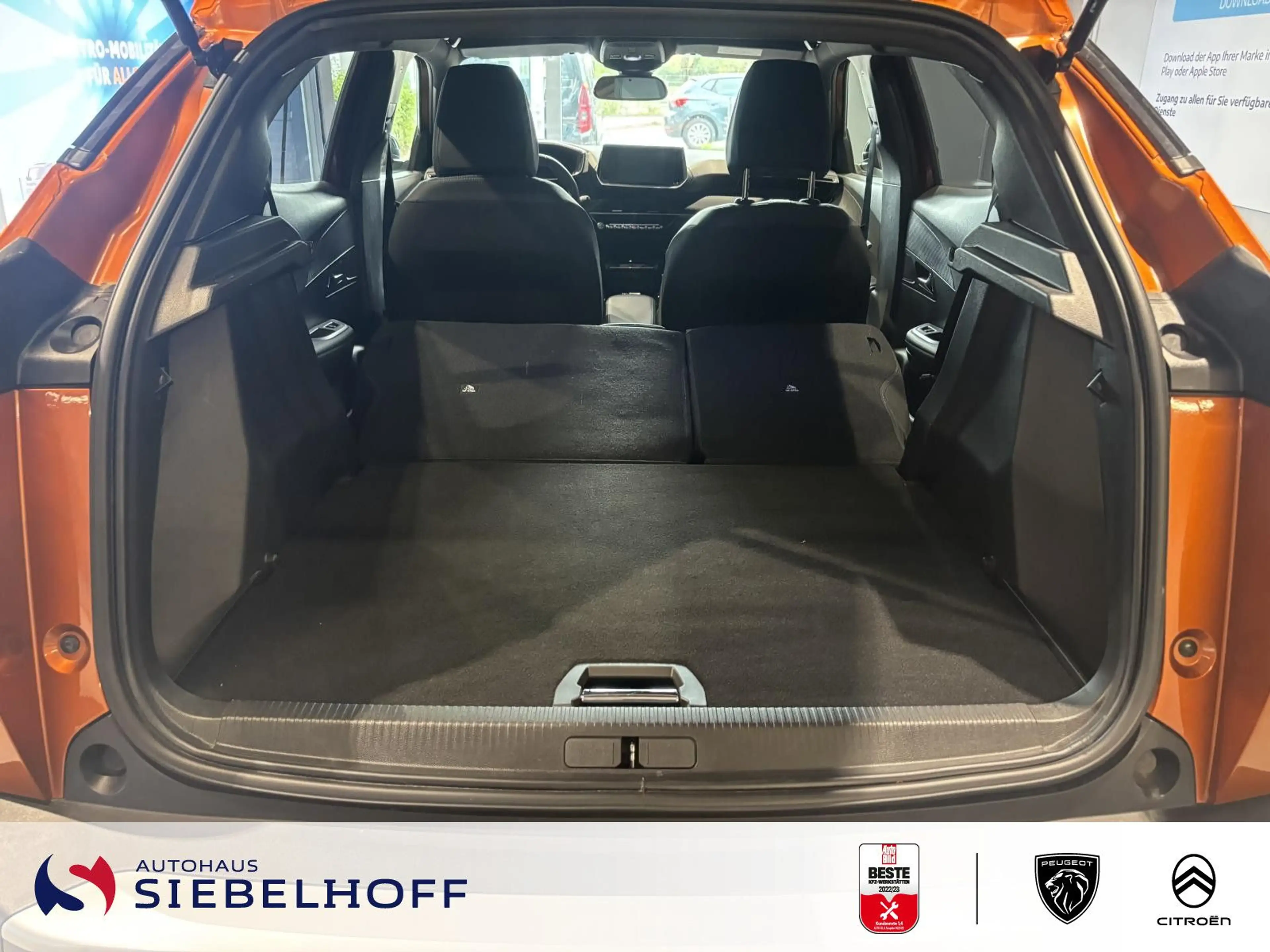 Peugeot 2008 e-2008 Allure Pack Elektromotor 136 — photo 8