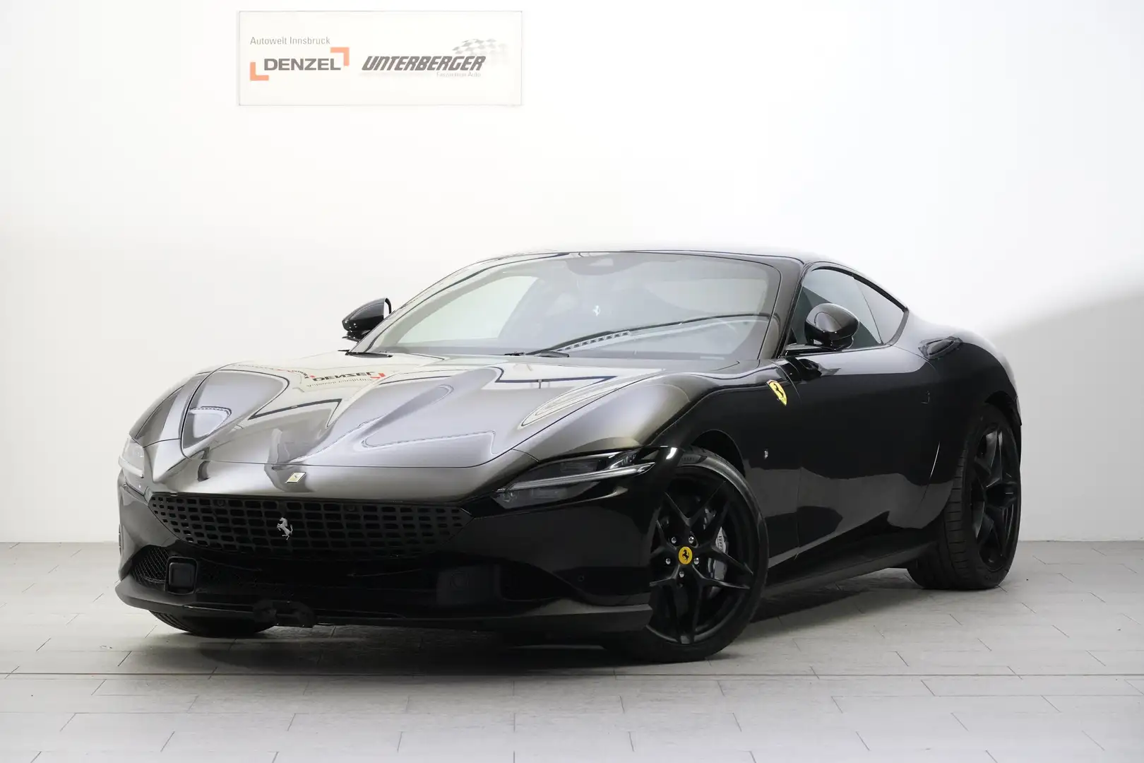 Ferrari Roma Klima Fekete - 2