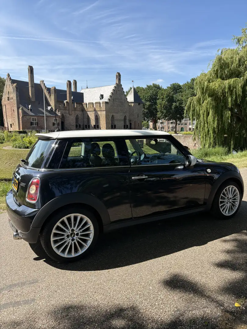 MINI Cooper 1.6 Pepper Zwart - 2