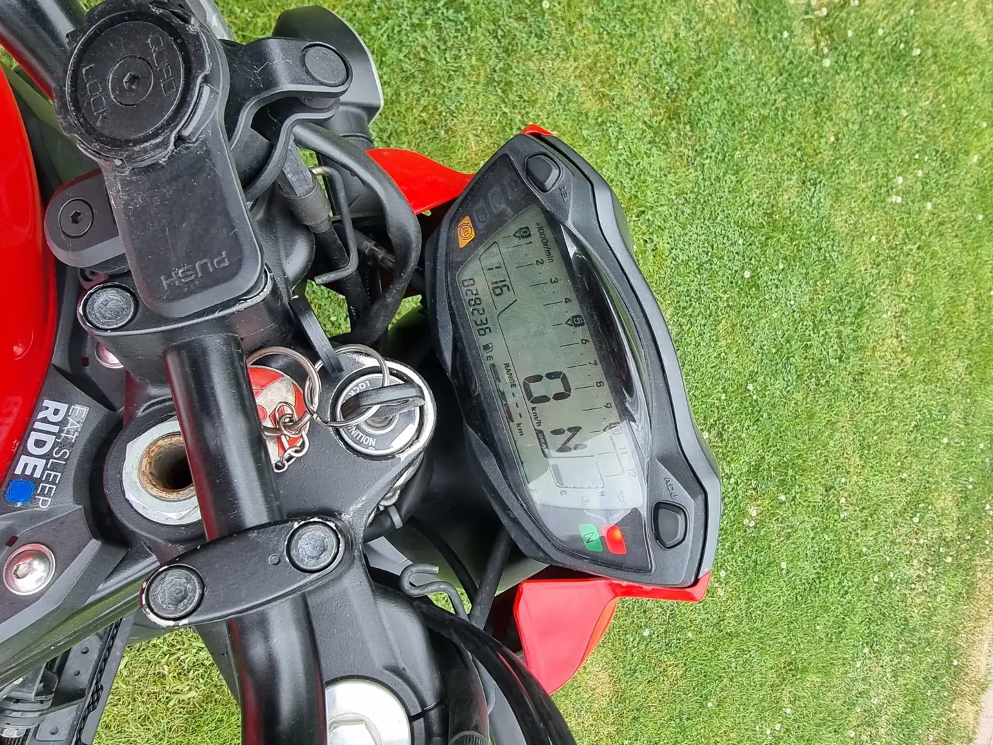 Suzuki SV 650 A2 Červená - 2