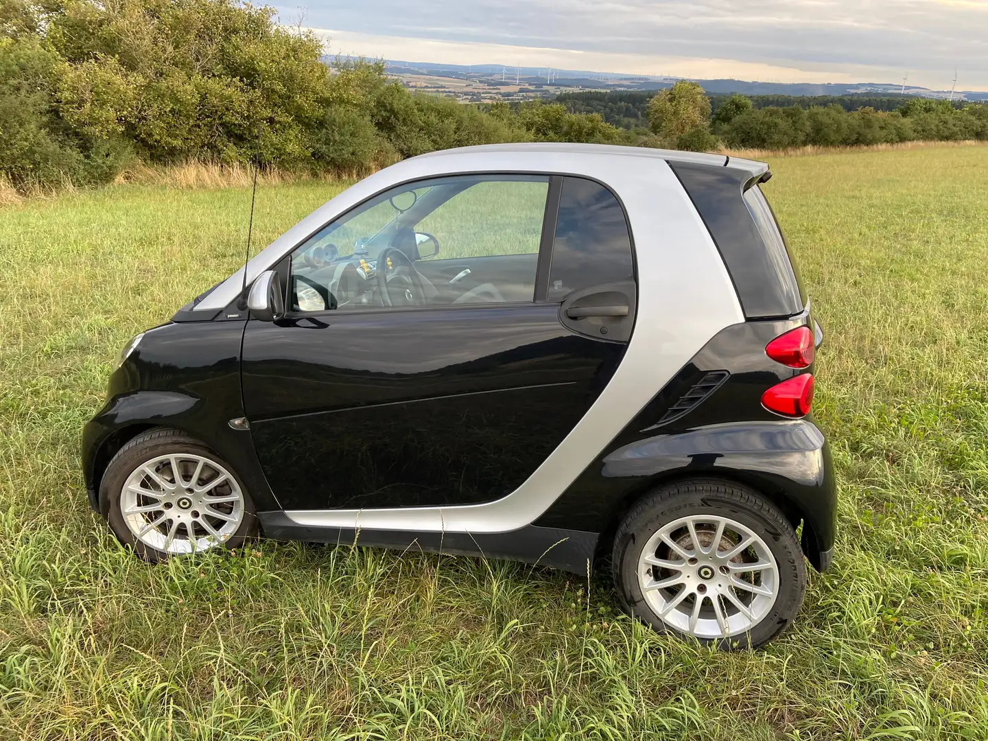smart forTwo smart Schwarz - 1