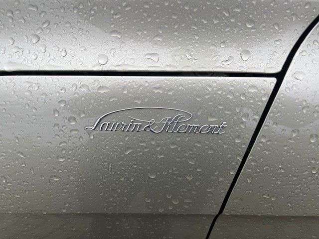 Skoda Superb Combi 2.0 TDI L&K Laurin &Klement el. AHK