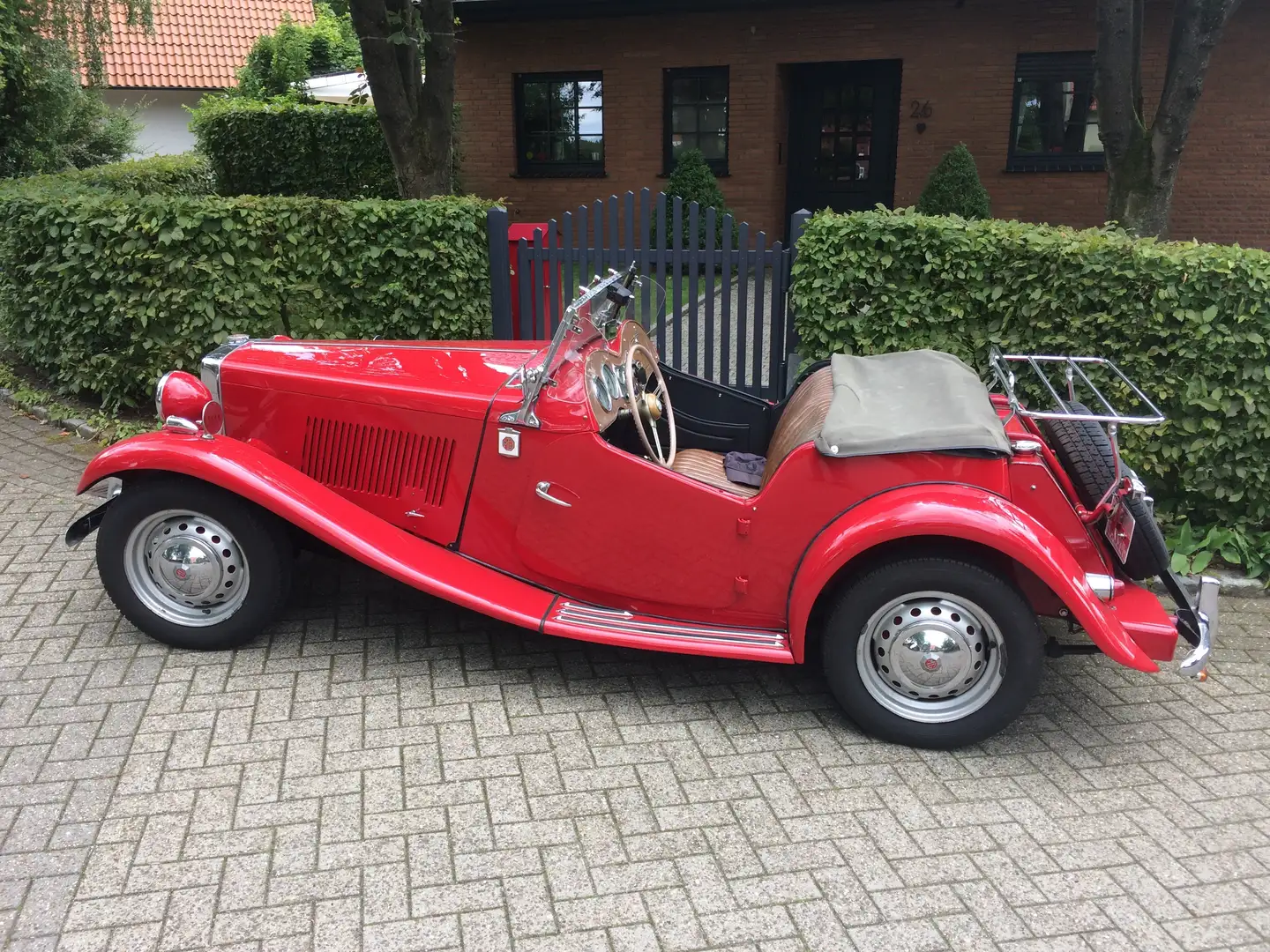 MG TD Oldtimer Piros - 1