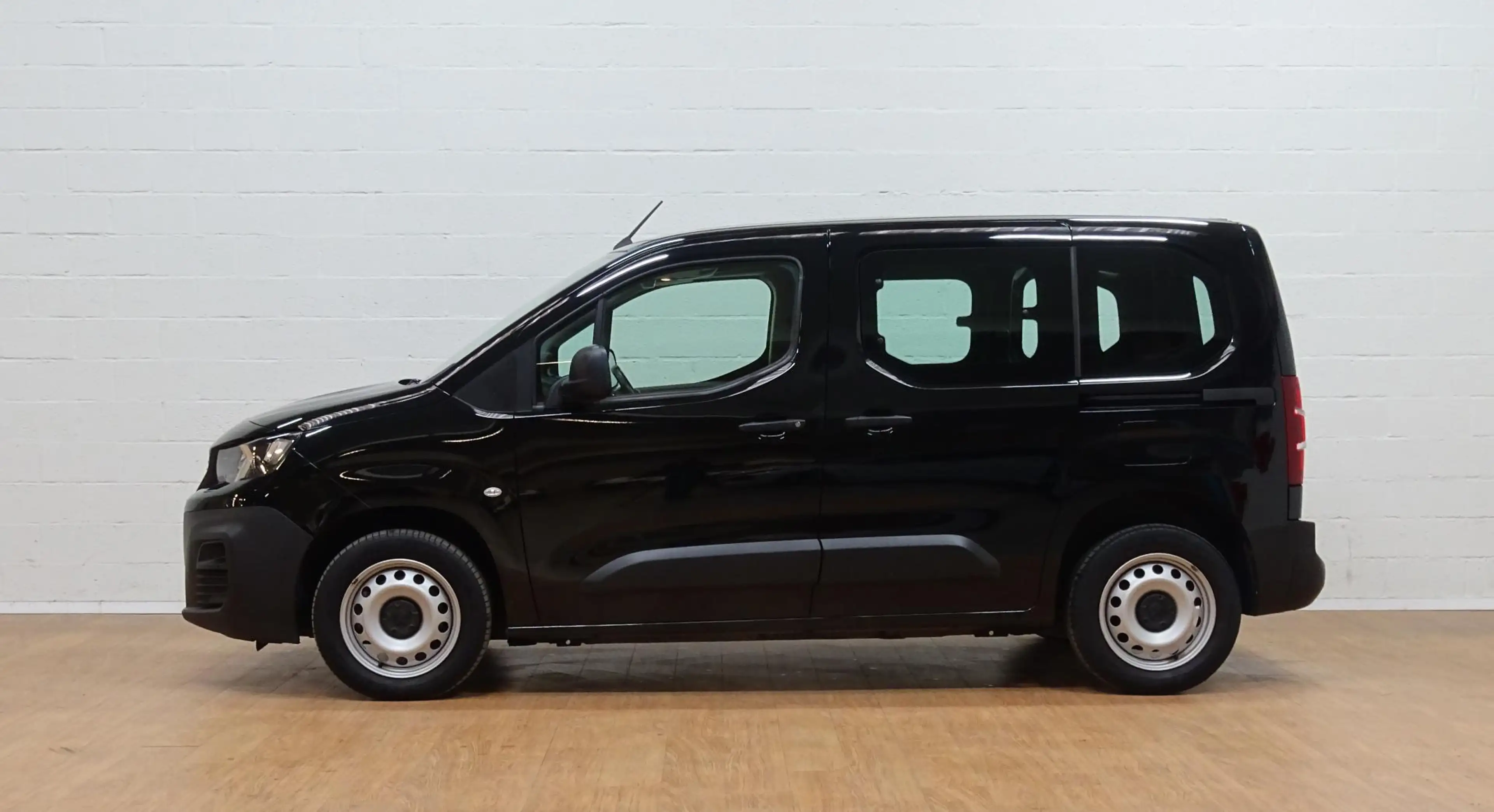 Peugeot Partner 1.2T L1 Automaat+gps — photo 7