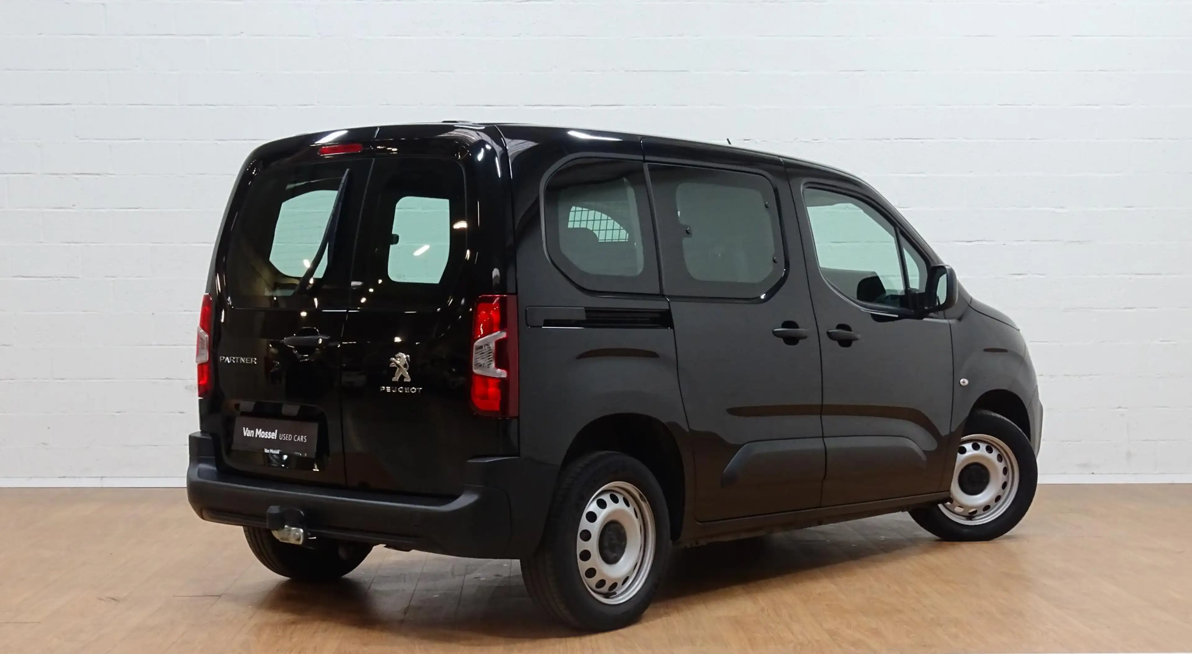 Peugeot Partner 1.2T L1 Automaat+gps — photo 3
