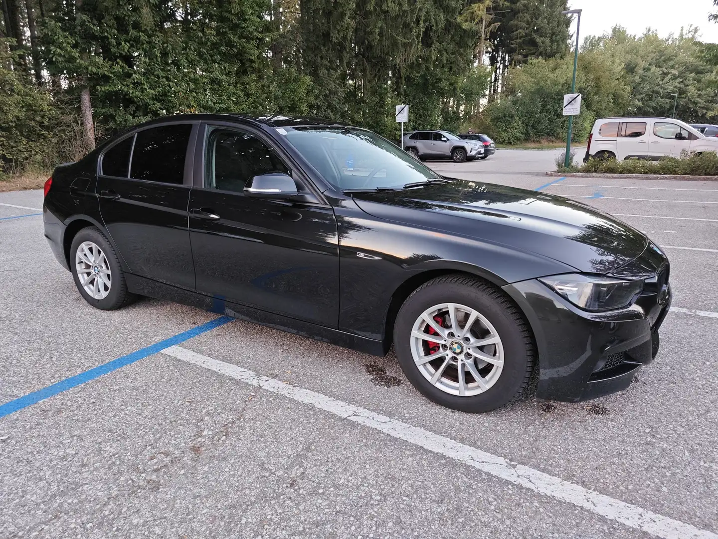 BMW 318 318d - 2