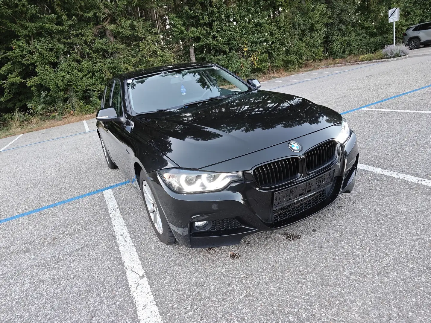 BMW 318 318d - 1