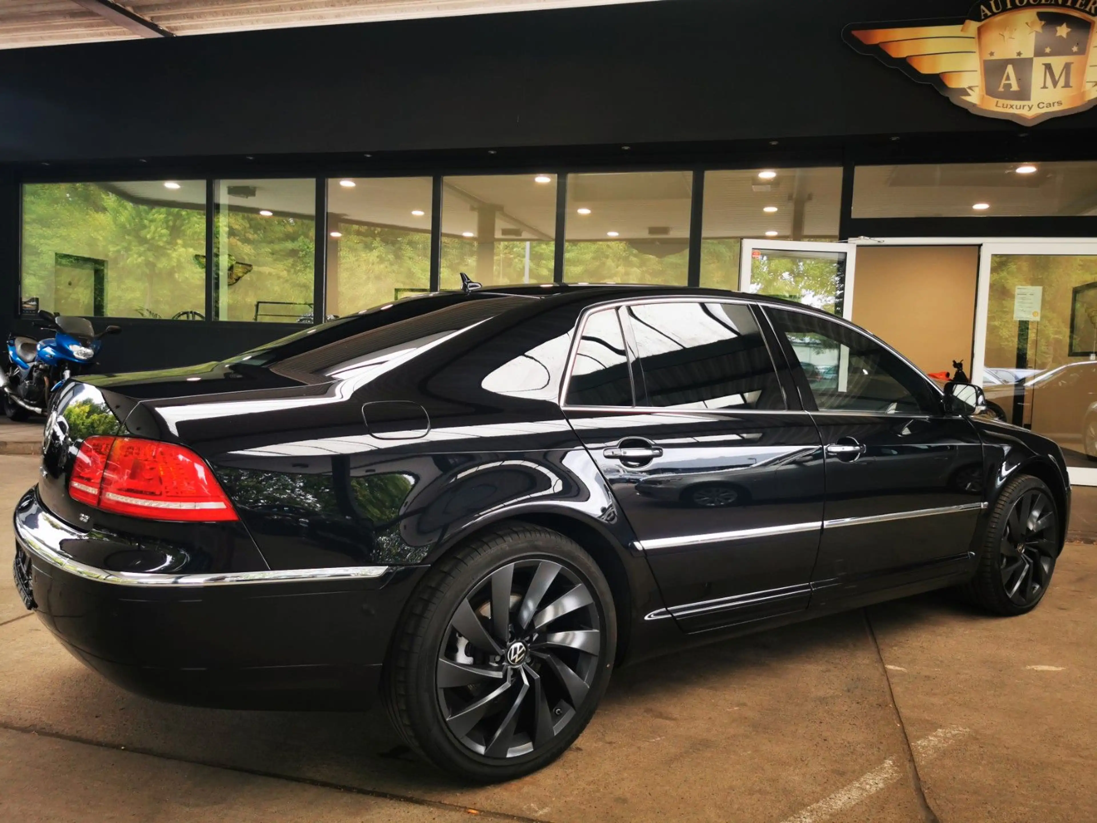 Volkswagen Phaeton V6 TDI 4Motion SSD/Leder/fast Vollausst. — photo 10