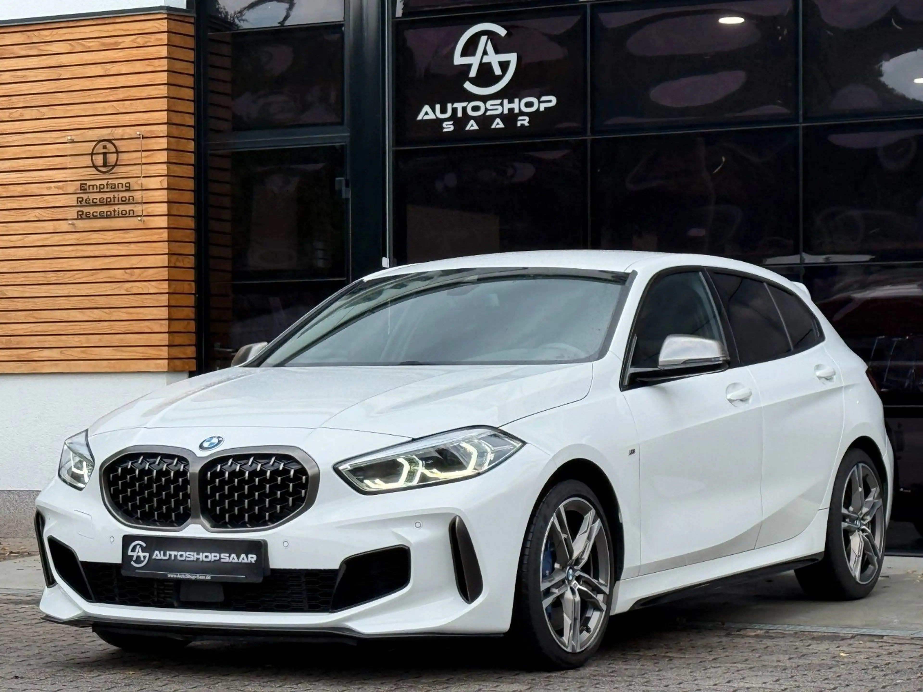 BMW 135 i xDrive Alcantara/AUT/CarPlay/Live Cockpit — photo 5