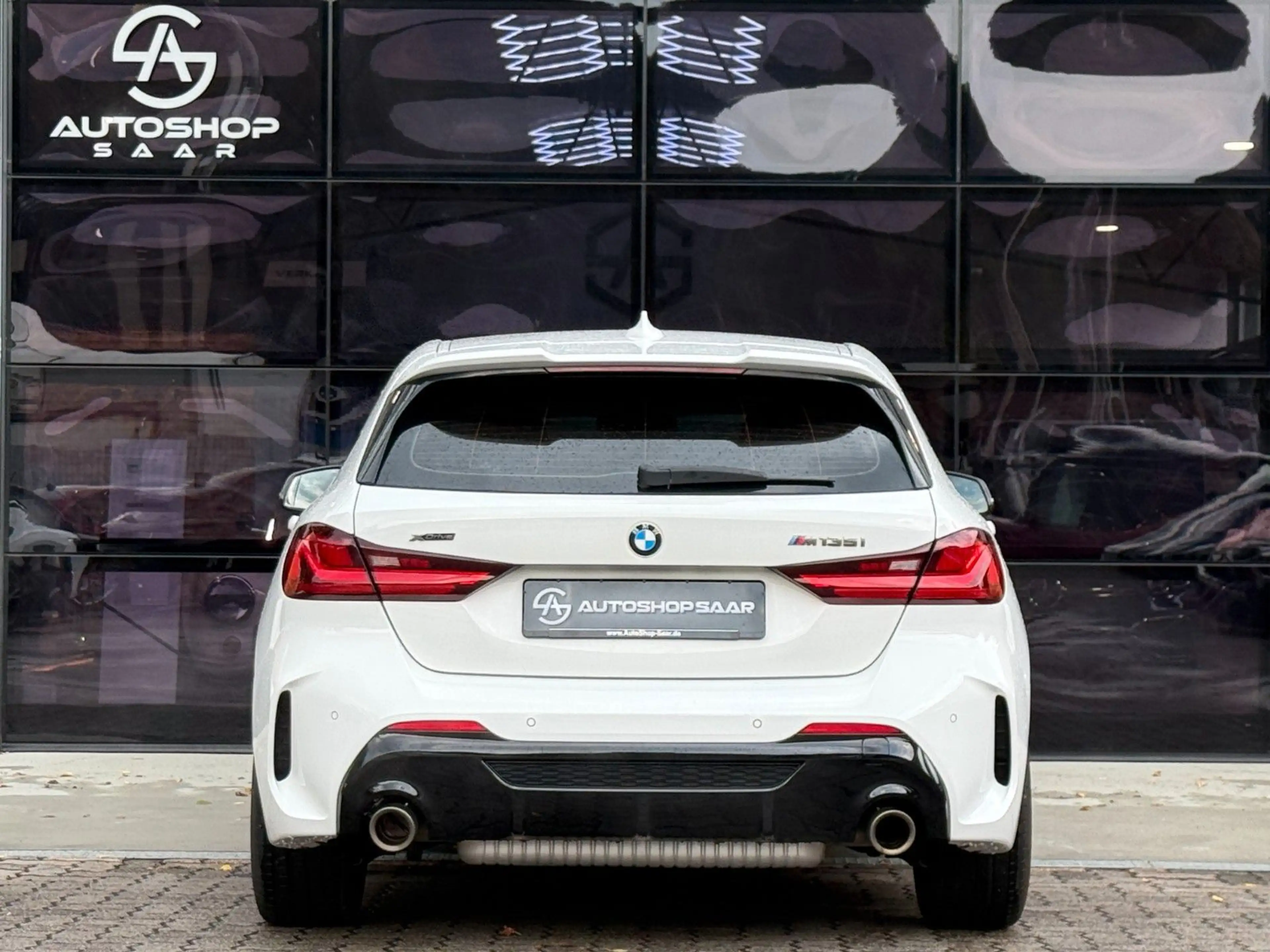 BMW 135 i xDrive Alcantara/AUT/CarPlay/Live Cockpit — photo 12