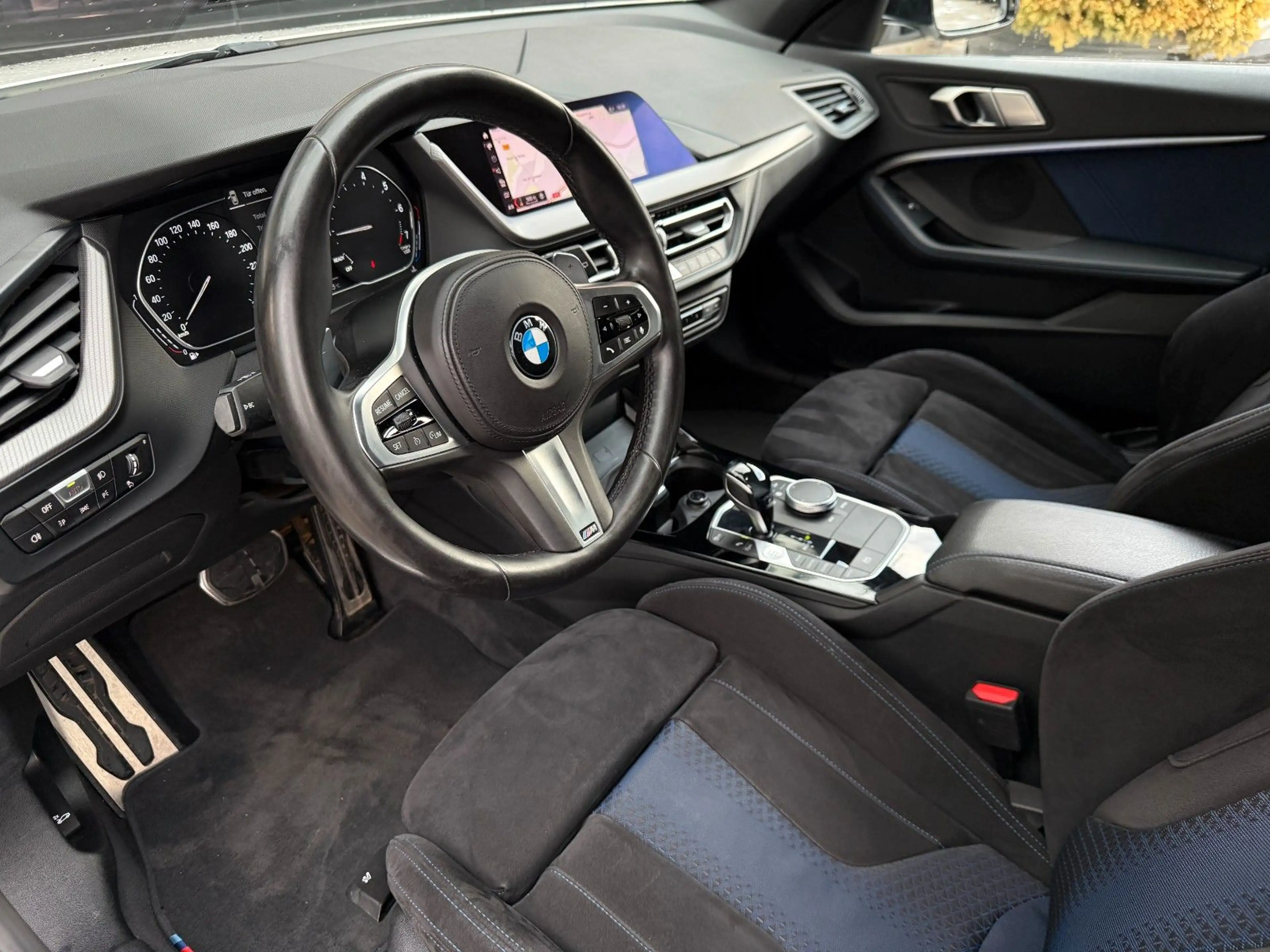 BMW 135 i xDrive Alcantara/AUT/CarPlay/Live Cockpit — photo 14