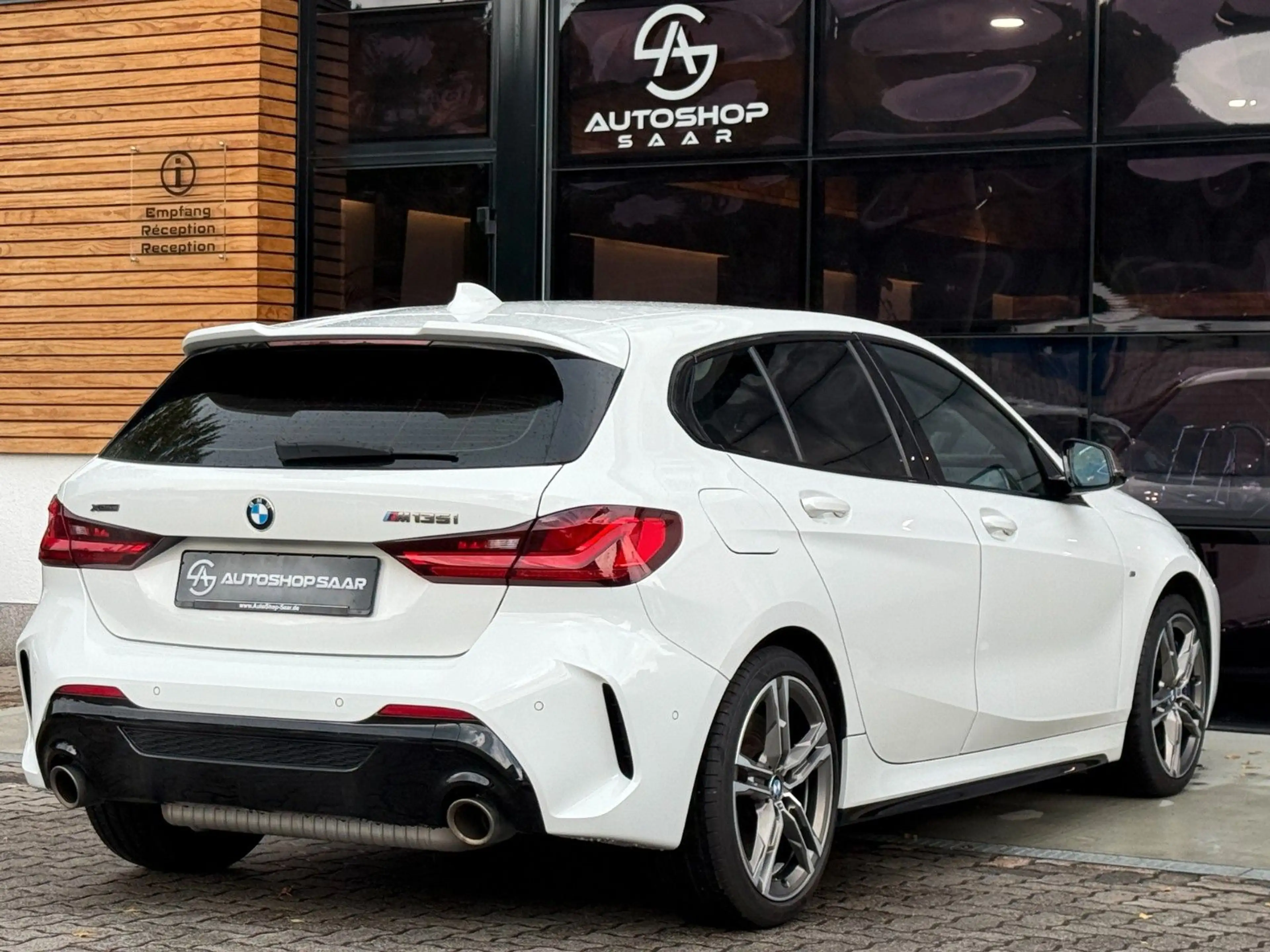 BMW 135 i xDrive Alcantara/AUT/CarPlay/Live Cockpit — photo 9