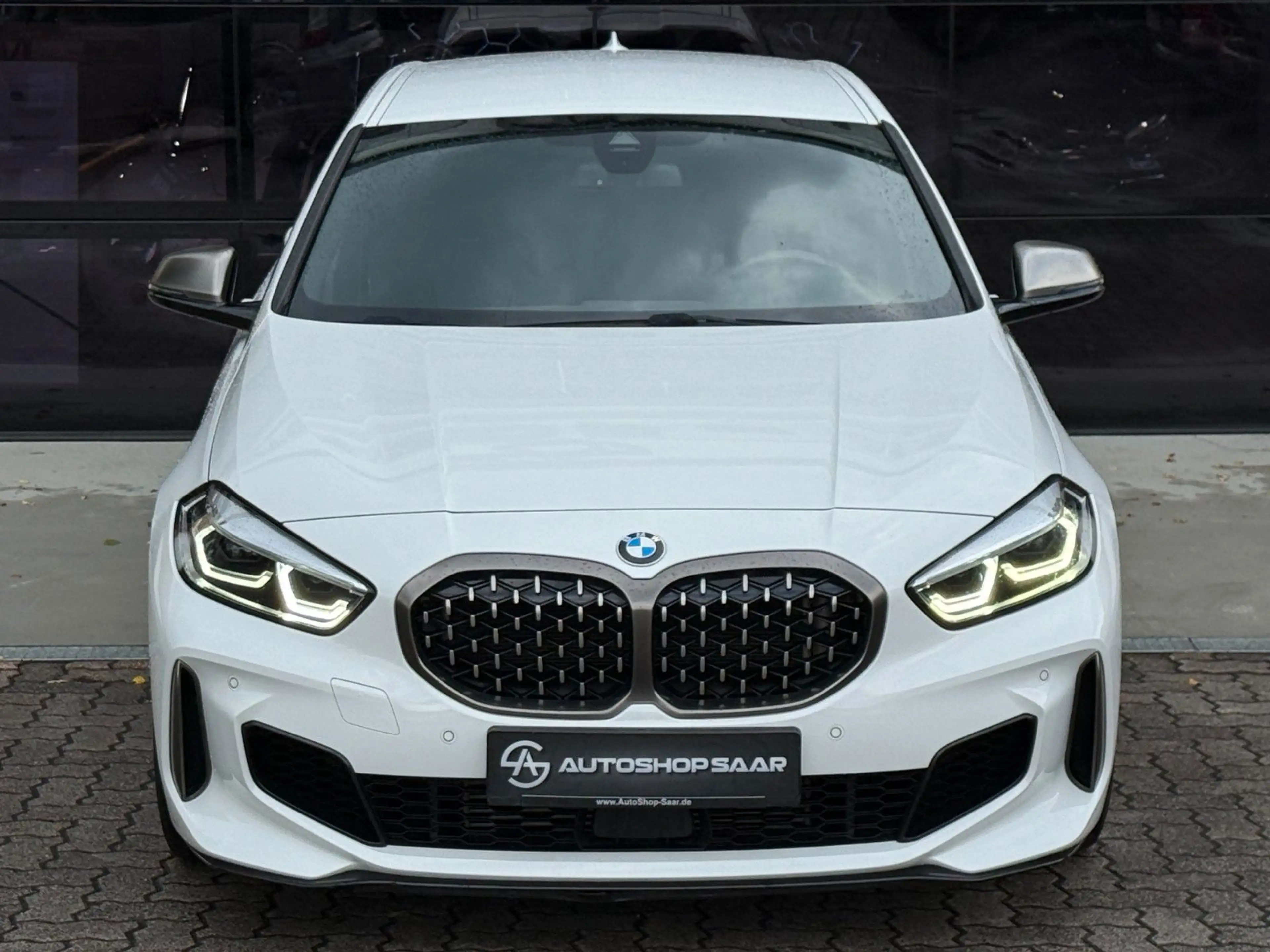 BMW 135 i xDrive Alcantara/AUT/CarPlay/Live Cockpit — photo 3