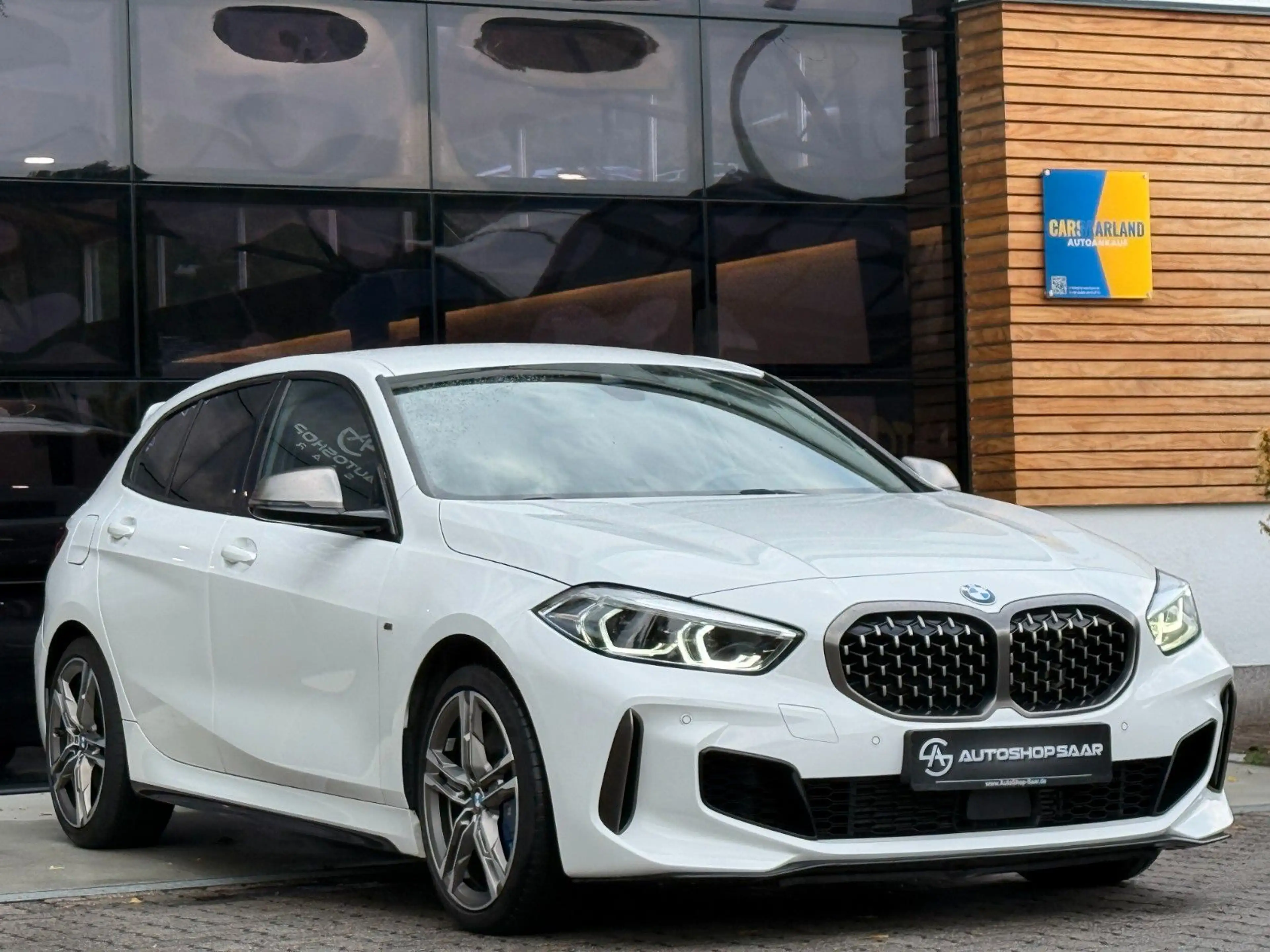BMW 135 i xDrive Alcantara/AUT/CarPlay/Live Cockpit — photo 4