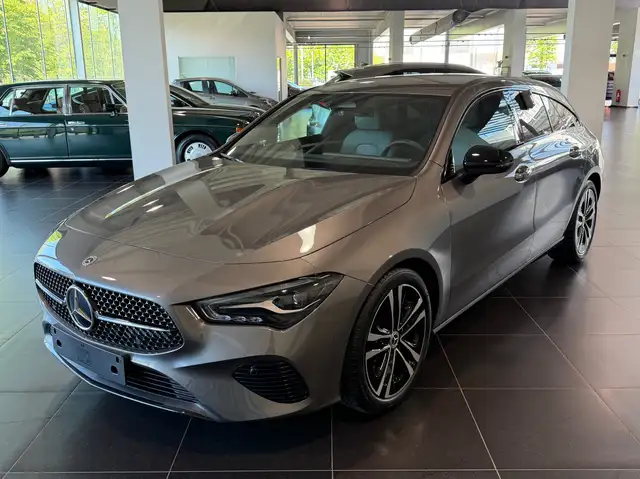 Mercedes-Benz CLA 180