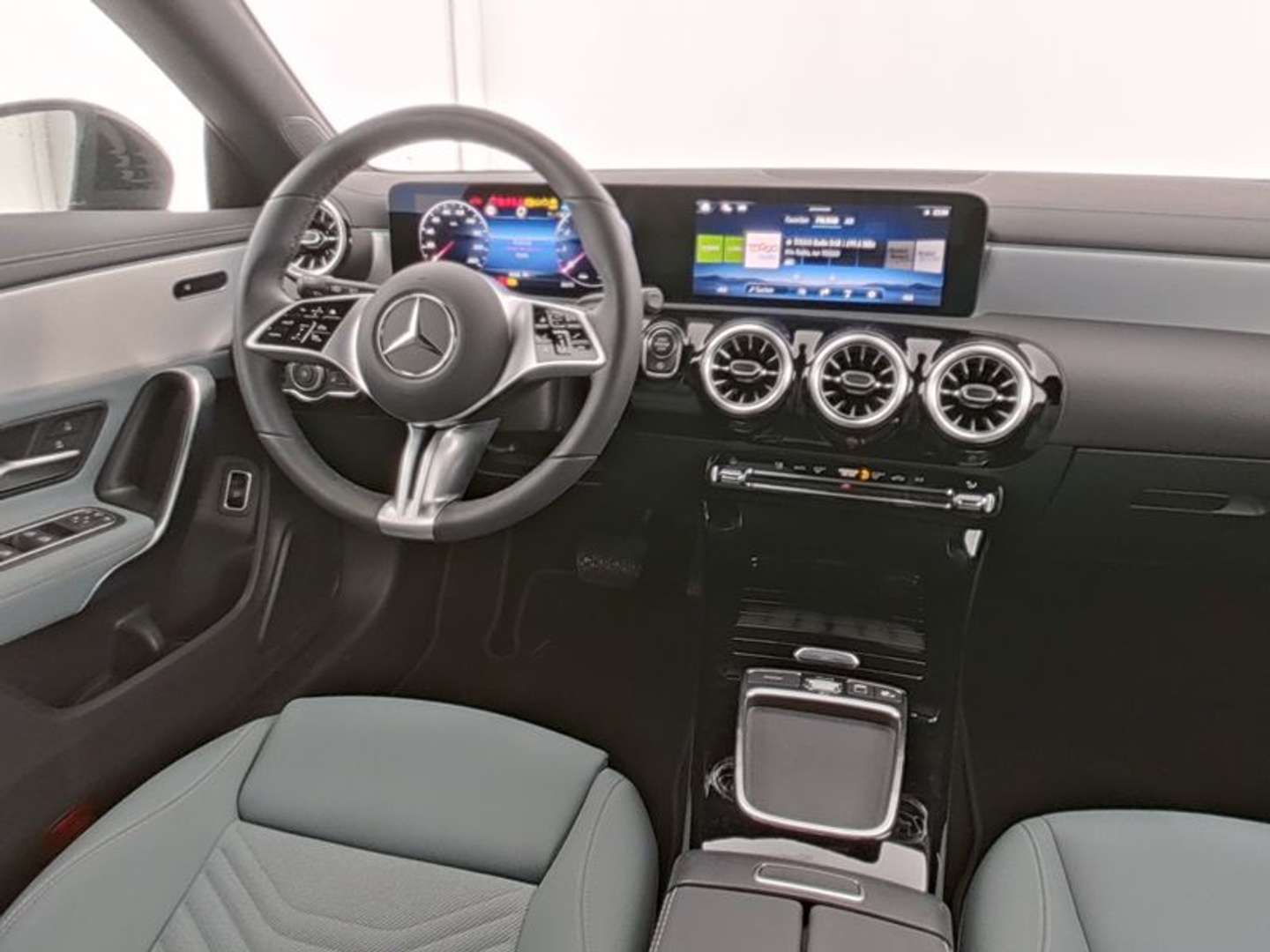 Mercedes CLA Shooting Break 180 Night Edition - - Joinsteer - #3