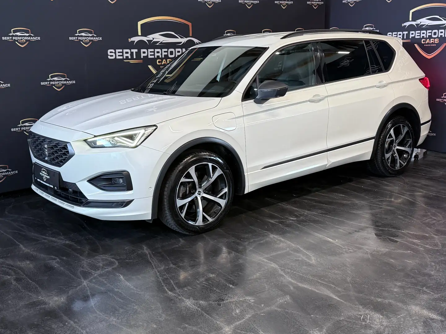SEAT Tarraco Tarraco eHybrid PHEV 245 ** FR DSG ** Weiß - 2