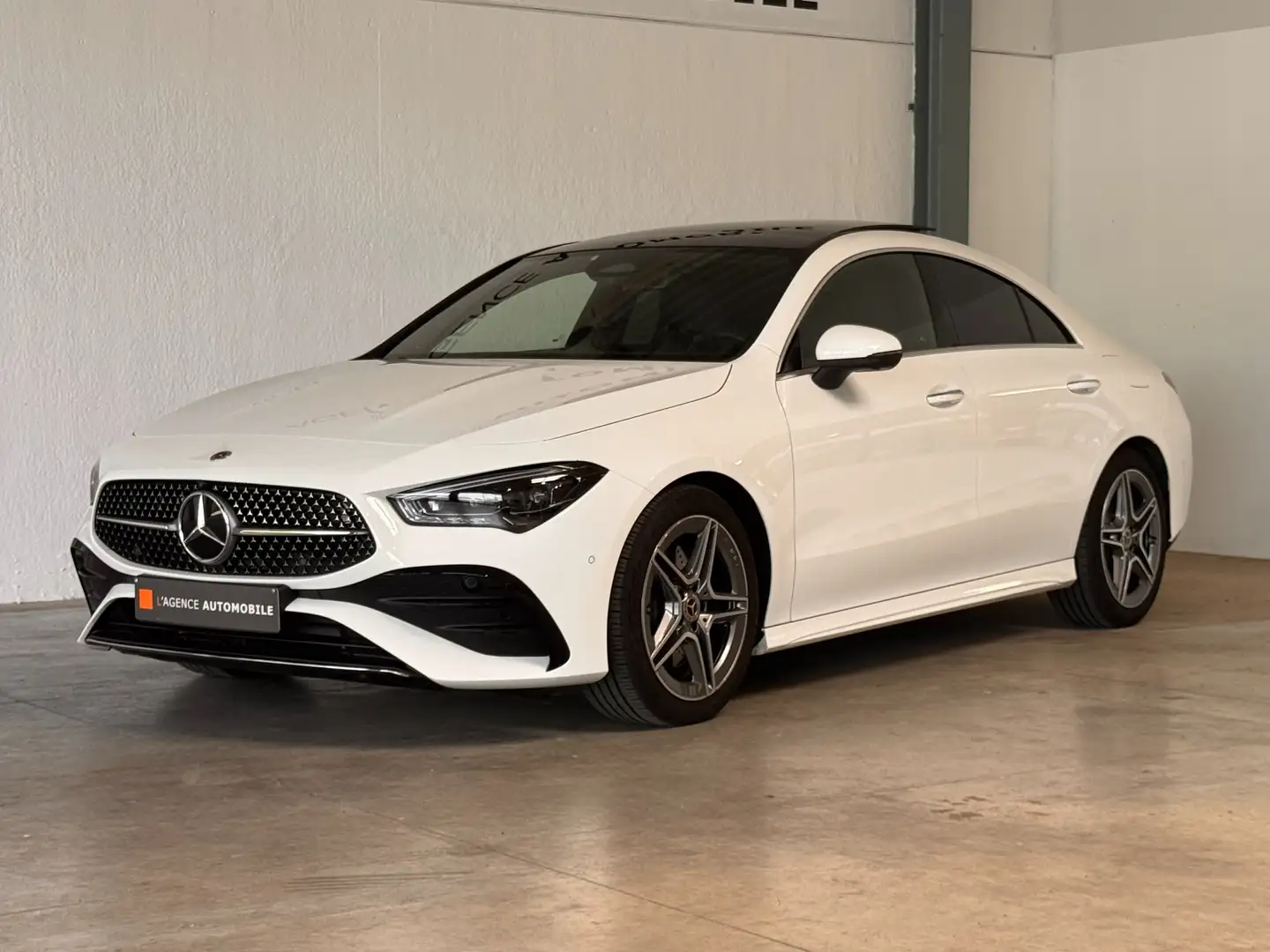 Mercedes-Benz CLA 220 CLA 220 d AMG Line Blanc - 2