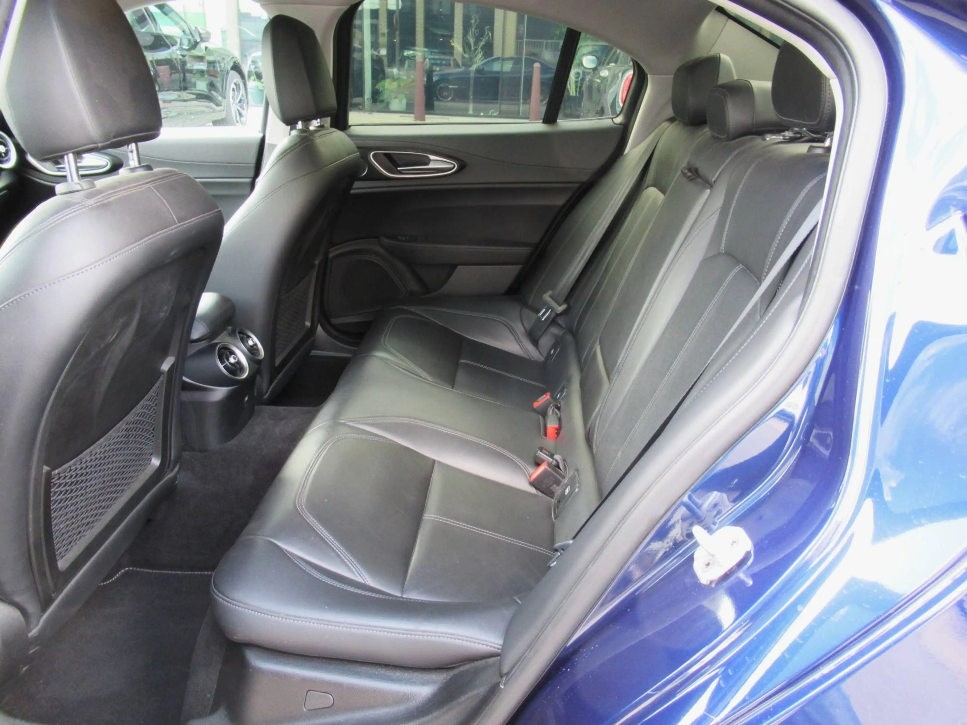 Alfa Romeo Giulia 2.2 JTDM Super-Leder-Navi-Airco-RECHTSTREEKS VAN EIGENAAR — photo 9
