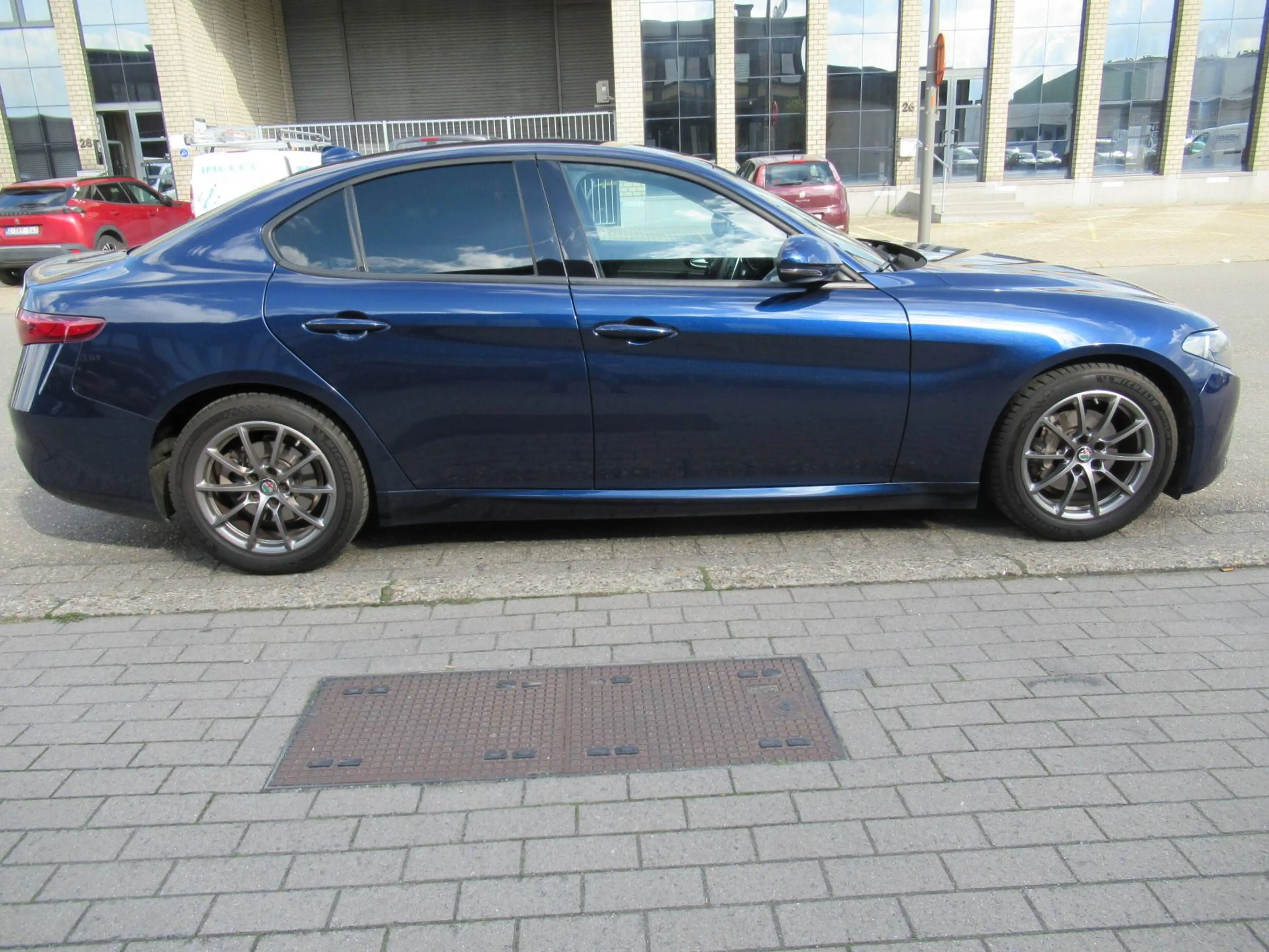 Alfa Romeo Giulia 2.2 JTDM Super-Leder-Navi-Airco-RECHTSTREEKS VAN EIGENAAR — photo 4
