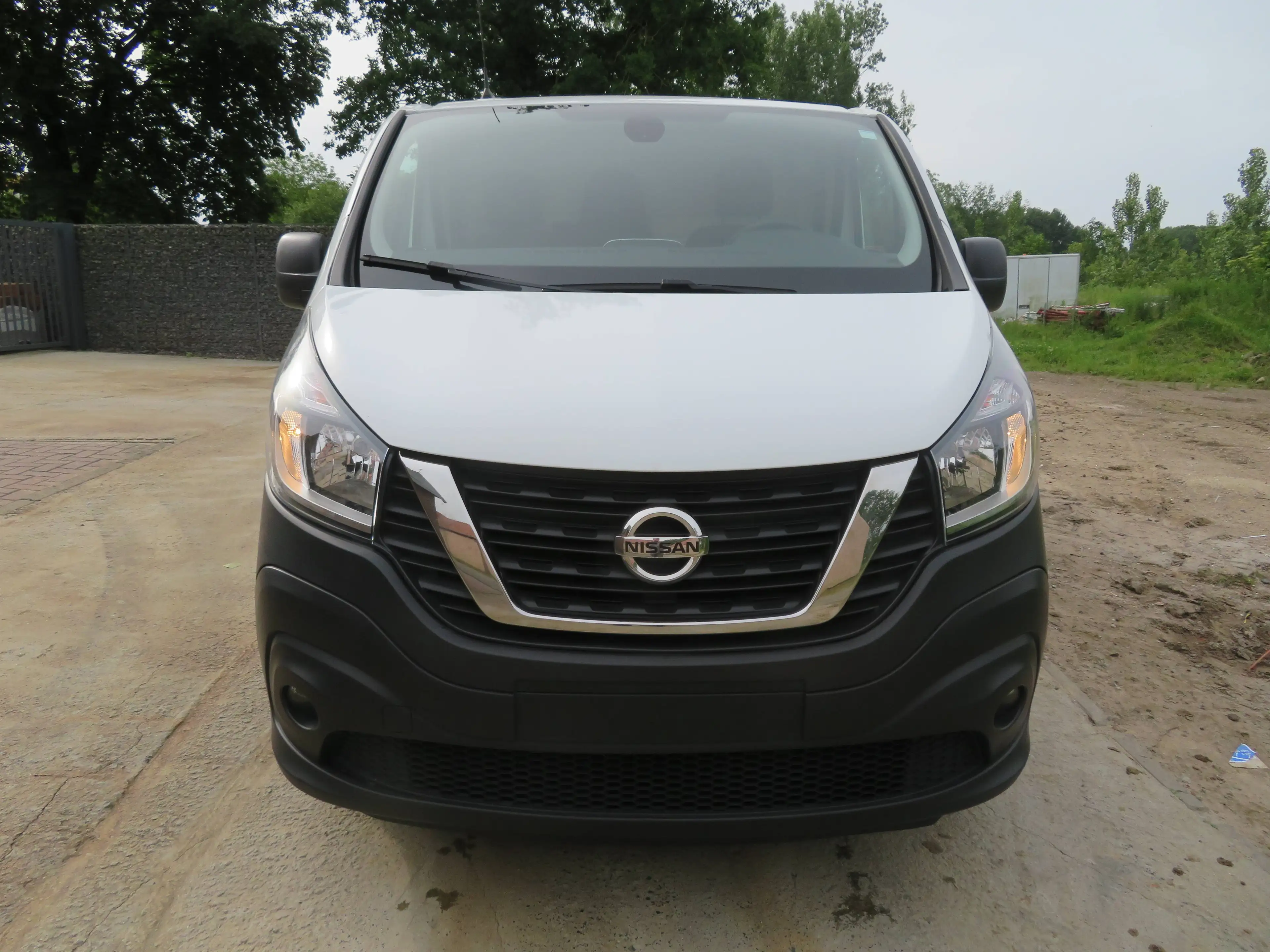 Nissan NV300 2.0dCi — photo 2