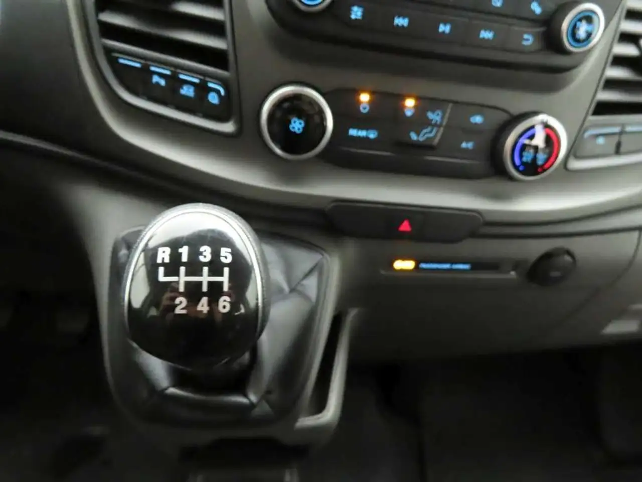 Ford Transit Custom 2.0 320 L2 Trend Doppelklima+Kam, миниатюра 24