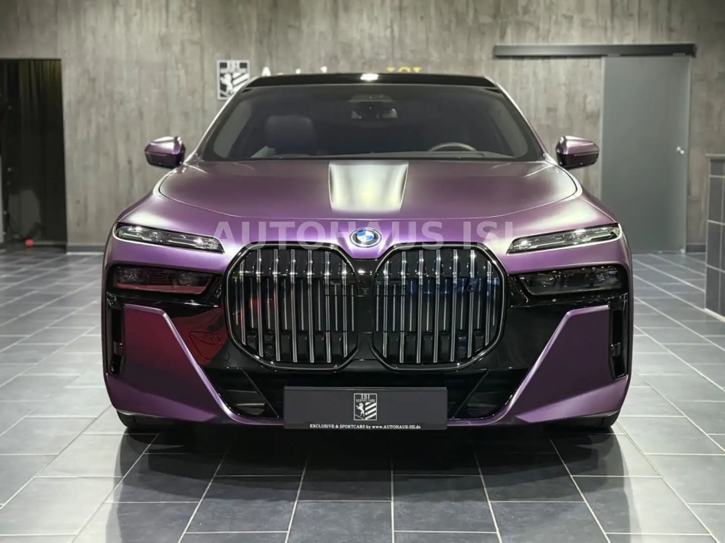 BMW i7 xDrive 60 M SPORT,INDIVIDUAL,PURPLE,VIP,NP220 Mauve - 2