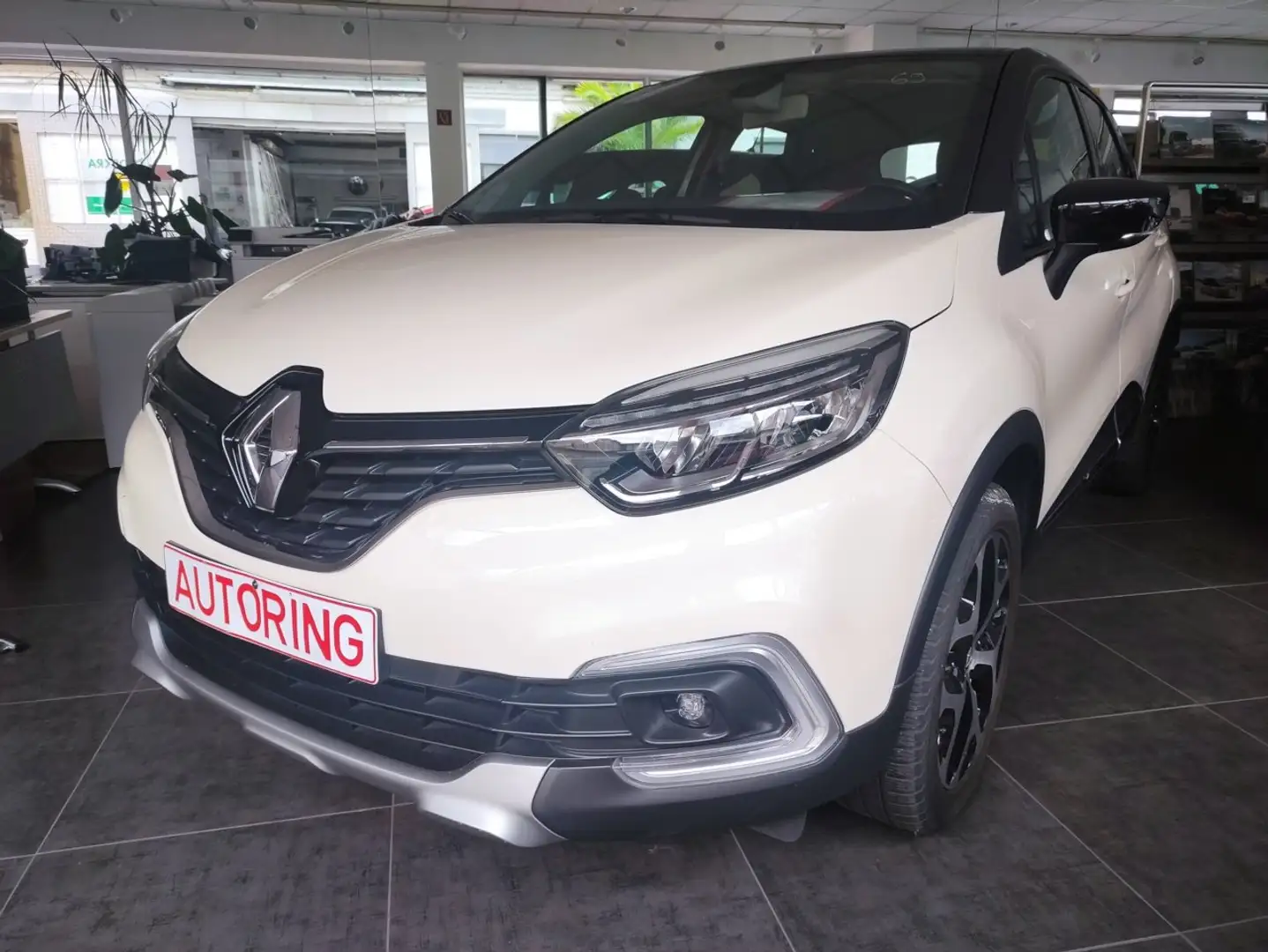 Renault Captur Intens Beige - 1