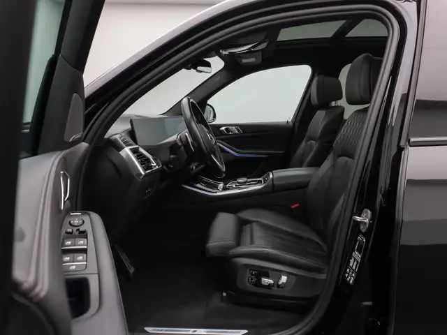 BMW X5 view 18