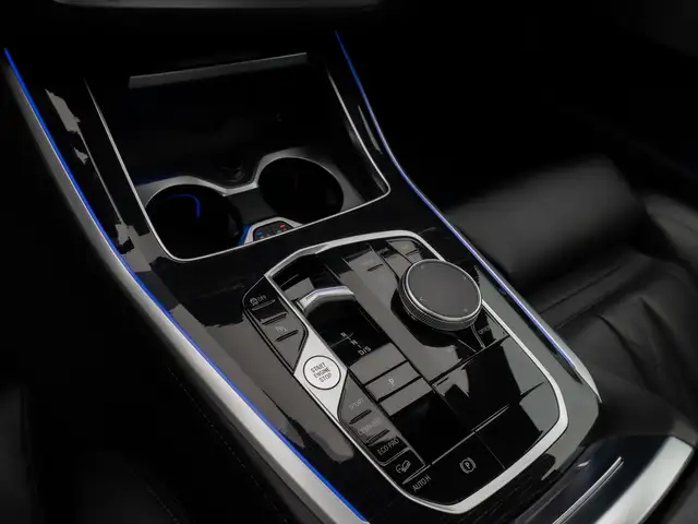BMW X5 view 21
