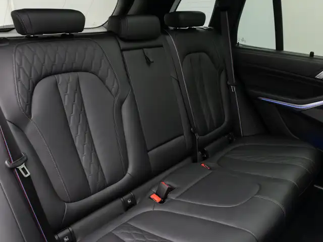 BMW X5 view 28