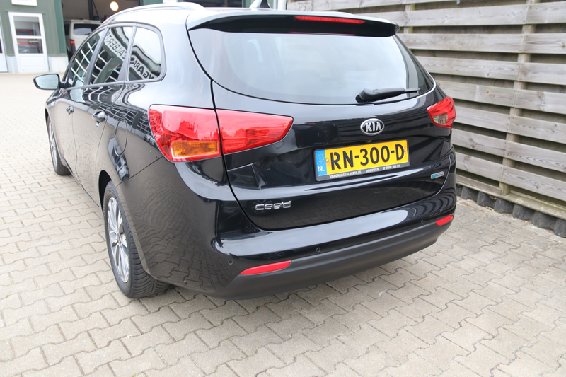 Kia Ceed SW / cee'd SW Sportswagon 1.0 T-GDi ComfortPlusLine Navigator / — photo 9