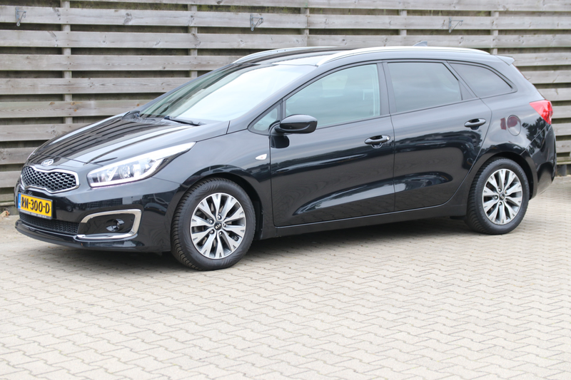 Kia Ceed SW / cee'd SW Sportswagon 1.0 T-GDi ComfortPlusLine Navigator / — photo 3