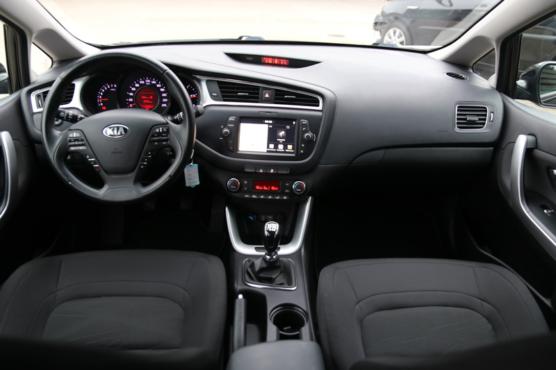 Kia Ceed SW / cee'd SW Sportswagon 1.0 T-GDi ComfortPlusLine Navigator / — photo 2