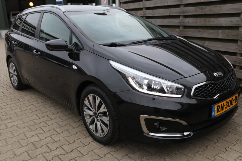 Kia Ceed SW / cee'd SW Sportswagon 1.0 T-GDi ComfortPlusLine Navigator / — photo 10