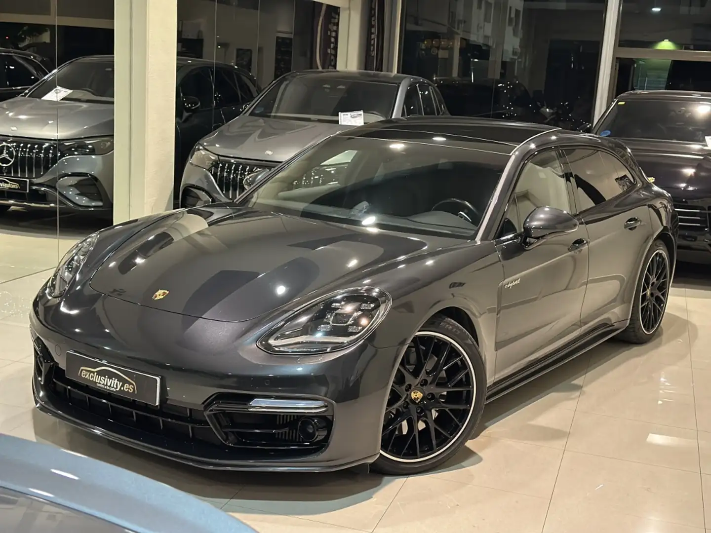 Porsche Panamera 4 E-Hybrid Sport Turismo Gris - 1