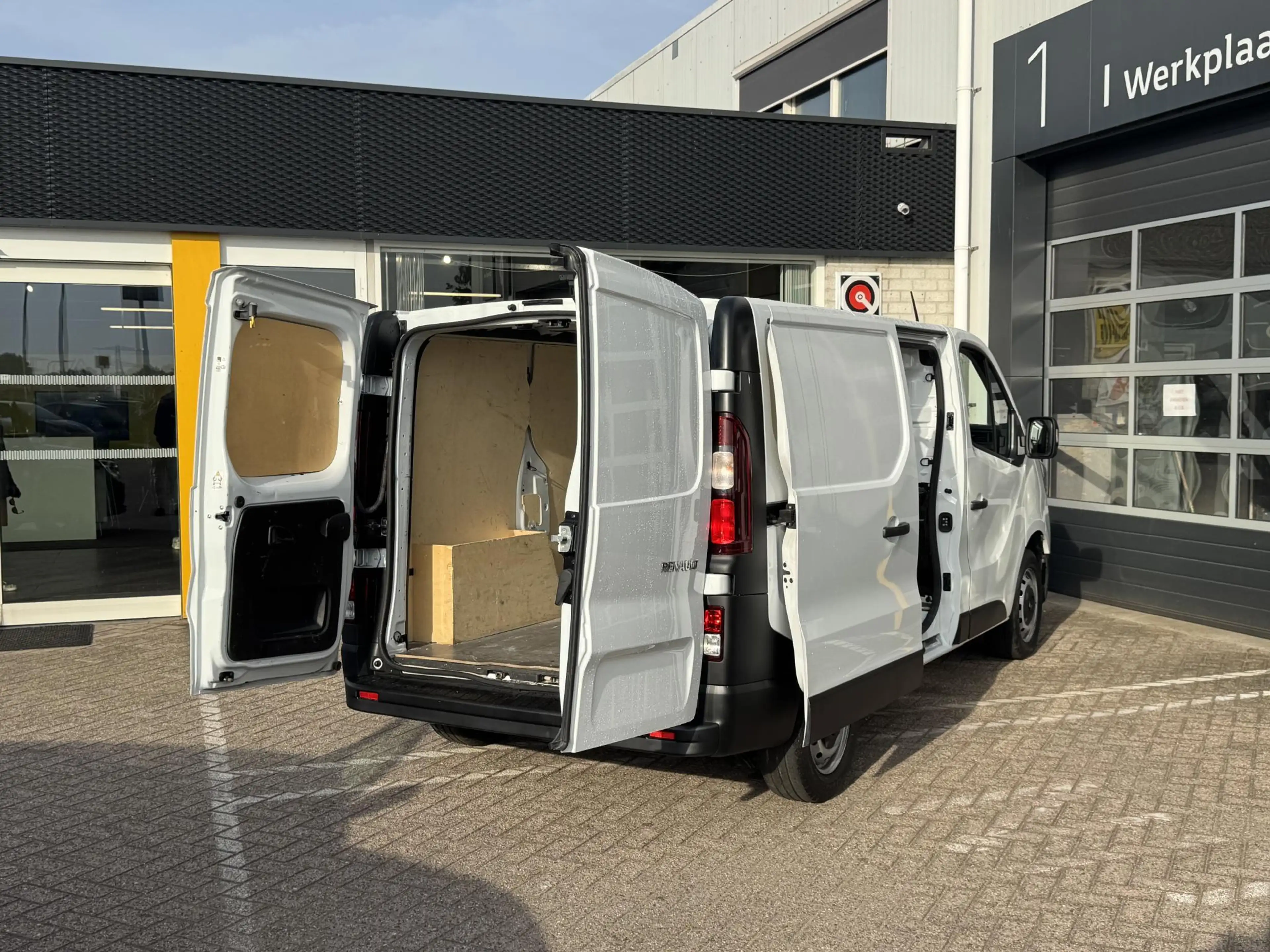 Renault Trafic 2.0 dCi 130 T29 L1H1 Comfort | LED | Cruise Contro — photo 11