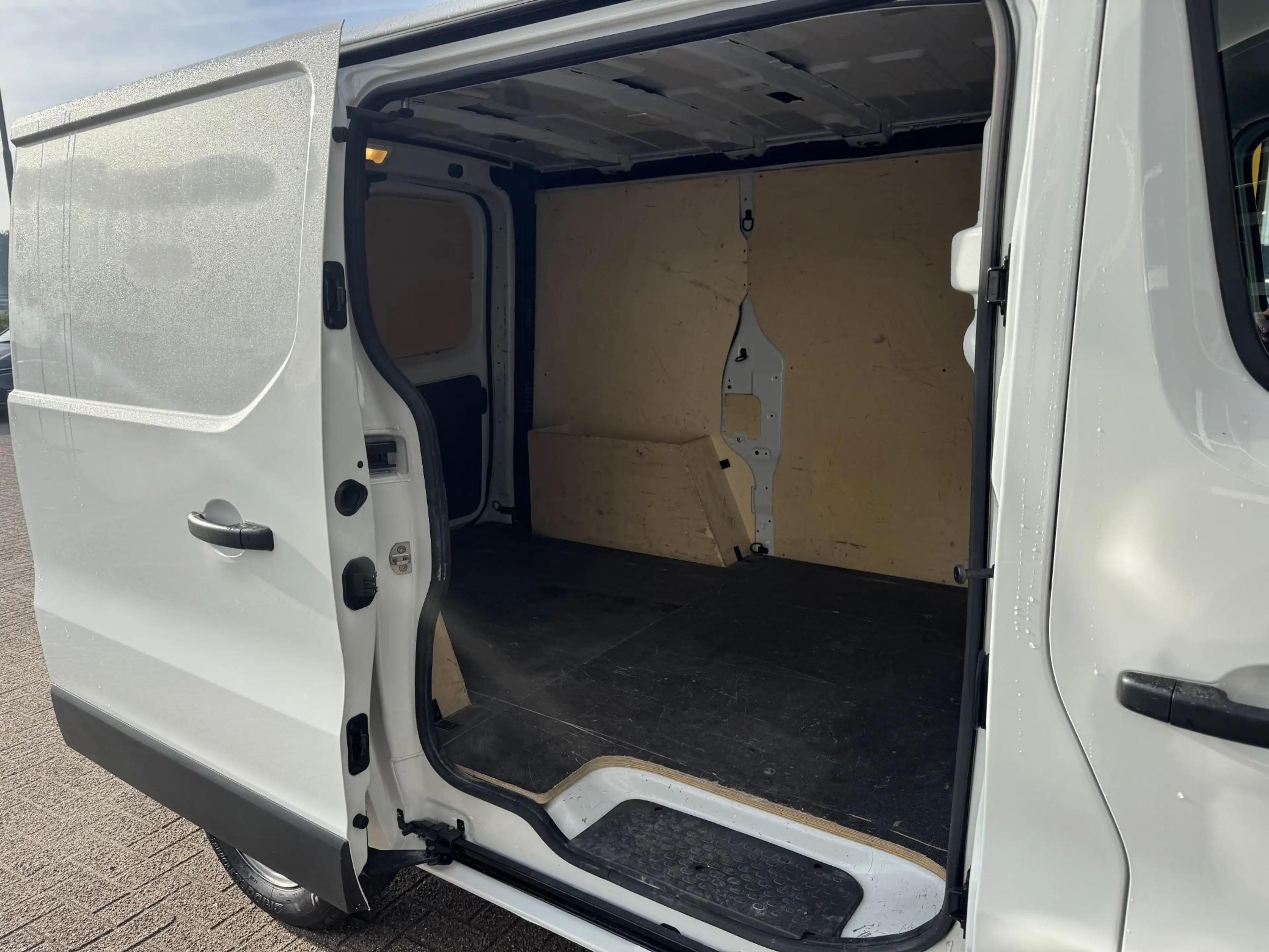 Renault Trafic 2.0 dCi 130 T29 L1H1 Comfort | LED | Cruise Contro — photo 10