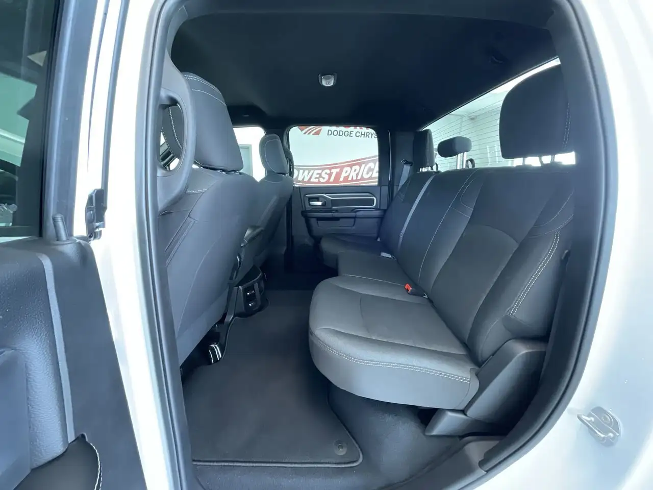 RAM 3500 снимка RAM 3500